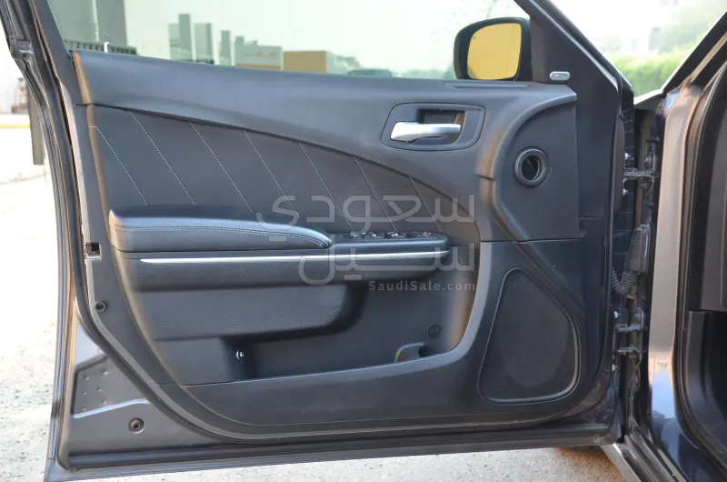 2015 دودج تشارجر ار تي