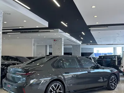 2025 بي ام دبليو الفئة اي