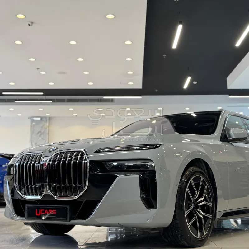 2025 بي ام دبليو الفئة اي