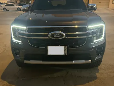 2025 فورد ايفرست اكس ال تي