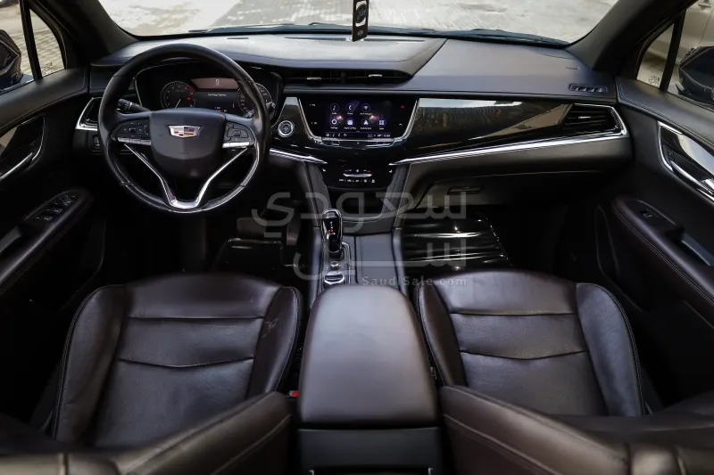 2021 كاديلاك اكس تي 6