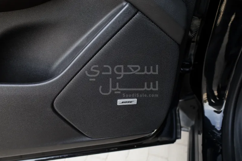 2021 كاديلاك اكس تي 6