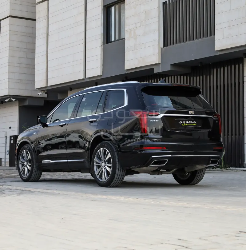 2021 كاديلاك اكس تي 6