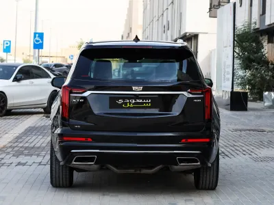 2021 كاديلاك اكس تي 6