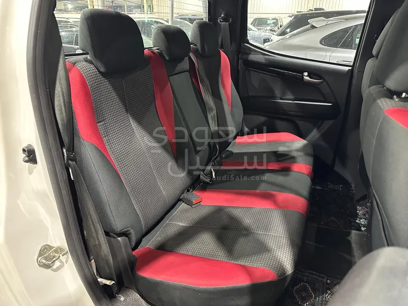 2018 ايسوزو دي ماكس جي تي