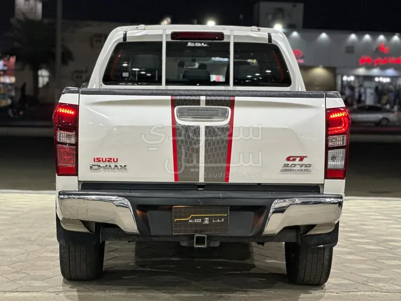 2018 ايسوزو دي ماكس جي تي