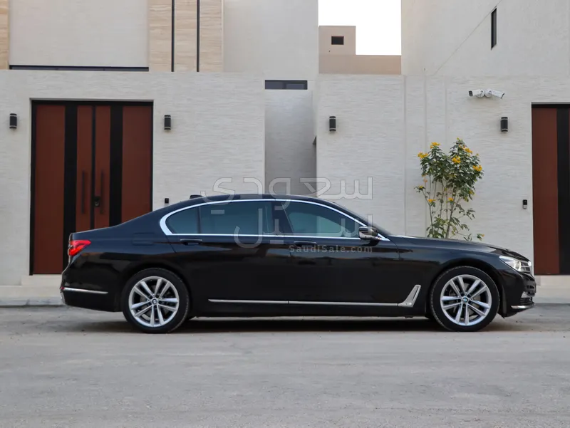 2018 بي ام دبليو الفئة السابعة 740 إل أي