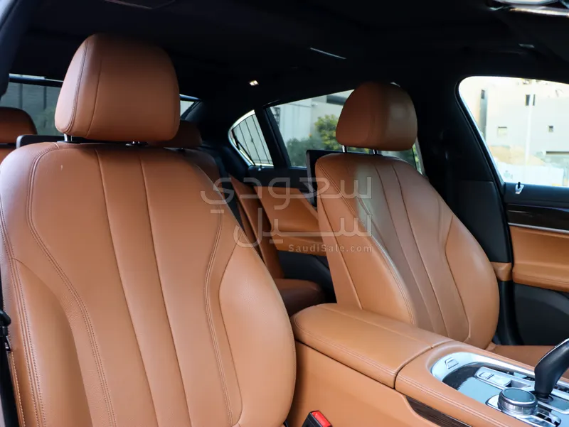 2018 بي ام دبليو الفئة السابعة 740 إل أي