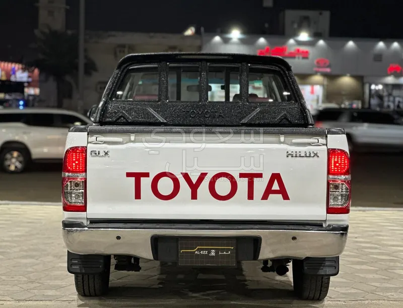 2012 تويوتا هاي لوكس غمارتين