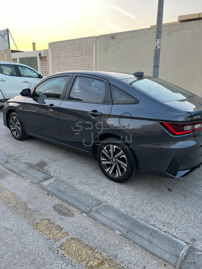 2023 تويوتا ياريس