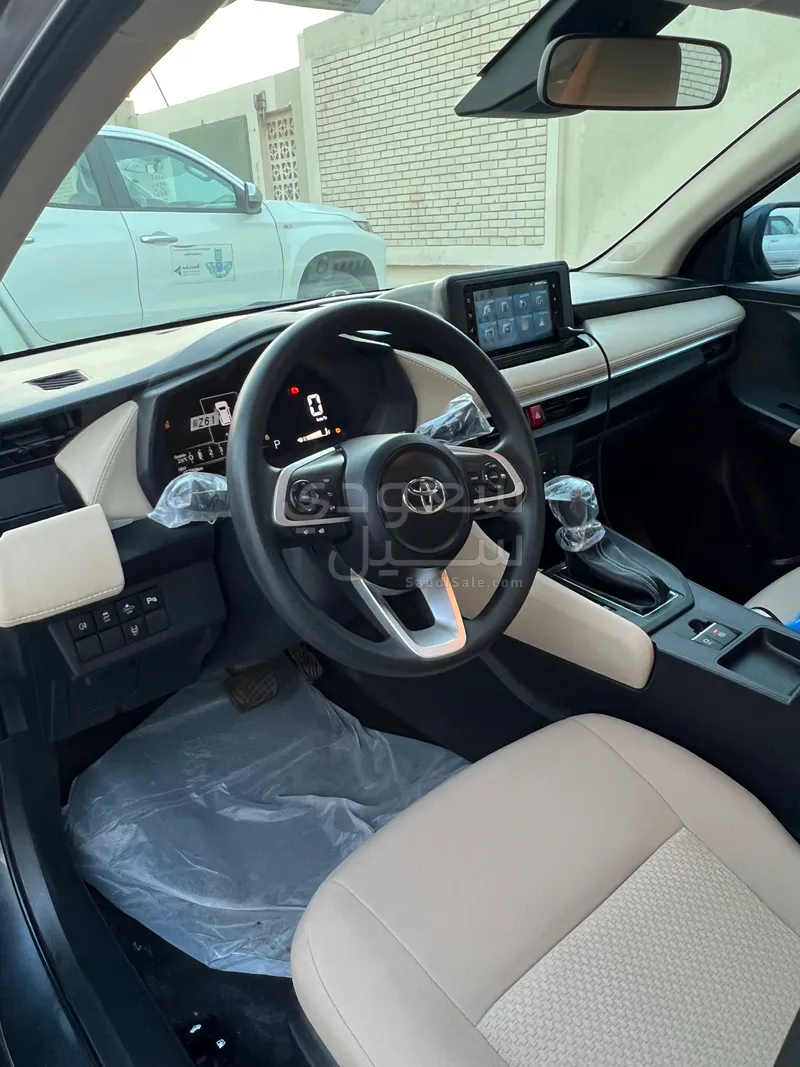 2023 تويوتا ياريس