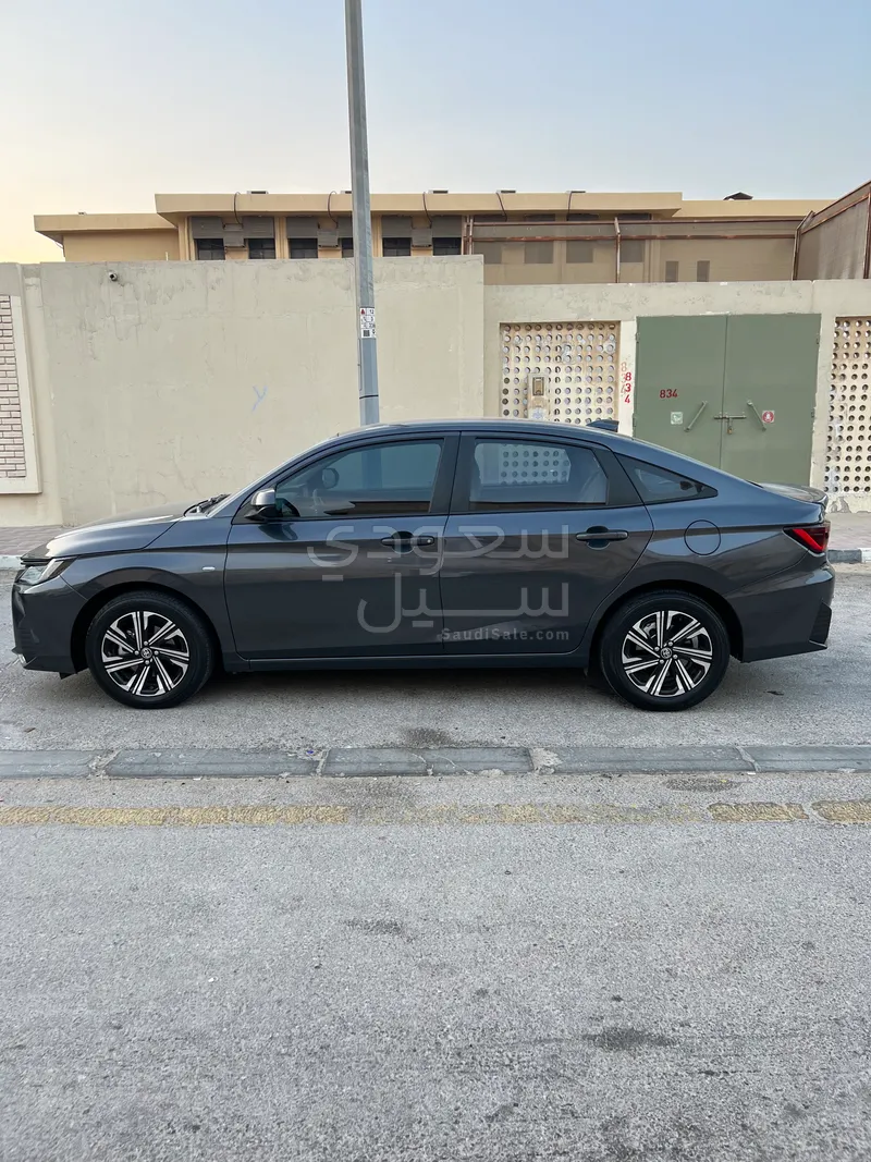 2023 تويوتا ياريس