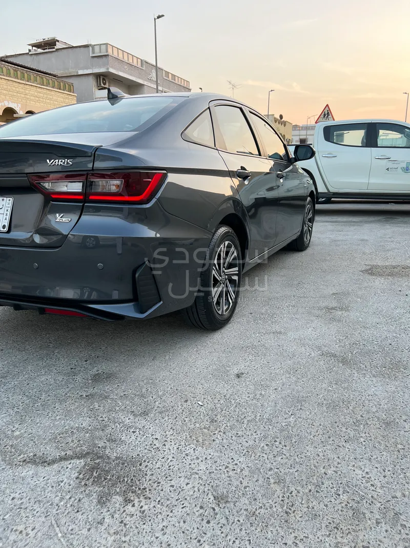 2023 تويوتا ياريس