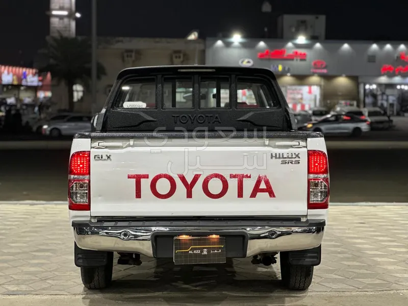 2013 تويوتا هاي لوكس غمارتين