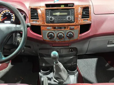 2013 تويوتا هاي لوكس غمارتين