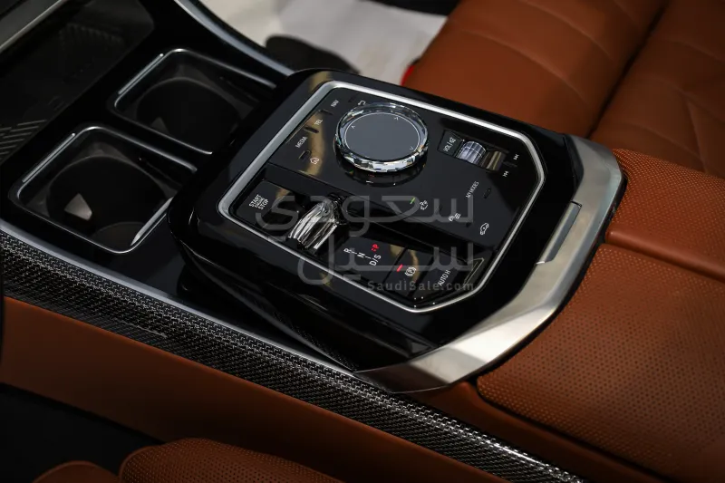 2026 بي ام دبليو الفئة السابعة 735أي