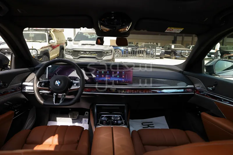 2026 بي ام دبليو الفئة السابعة 735أي