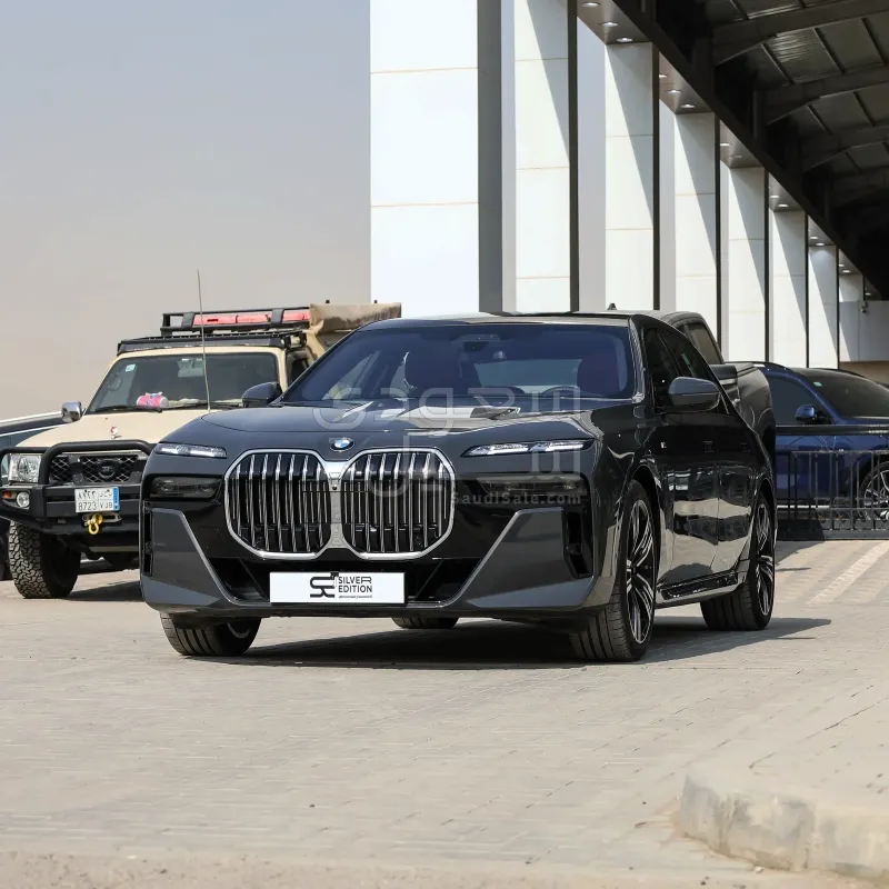 2026 بي ام دبليو الفئة السابعة 735أي