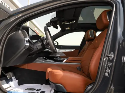 2026 بي ام دبليو الفئة السابعة 735أي