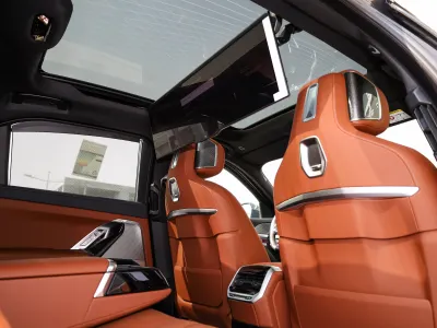 2026 بي ام دبليو الفئة السابعة 735أي