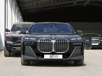 2026 بي ام دبليو الفئة السابعة 735أي