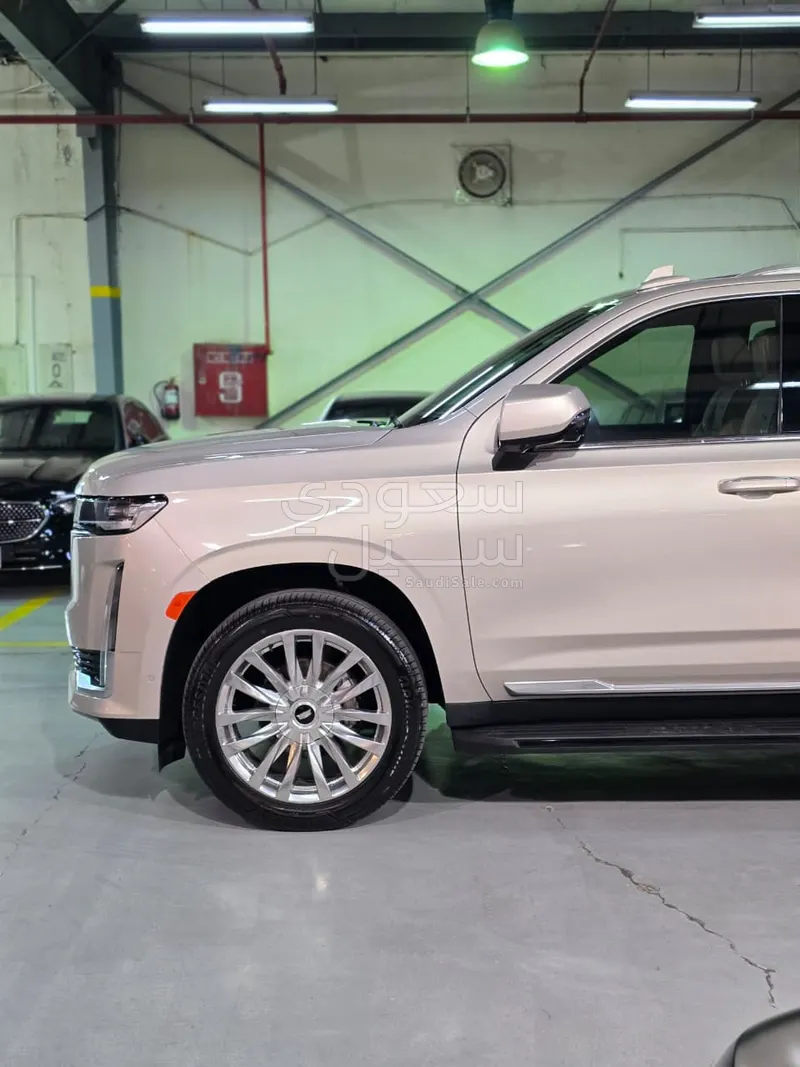 2021 كاديلاك اسكاليد