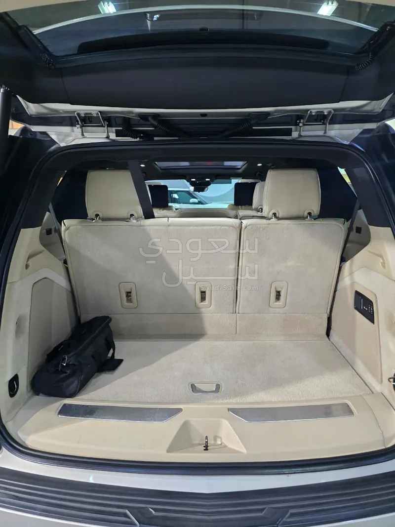 2021 كاديلاك اسكاليد