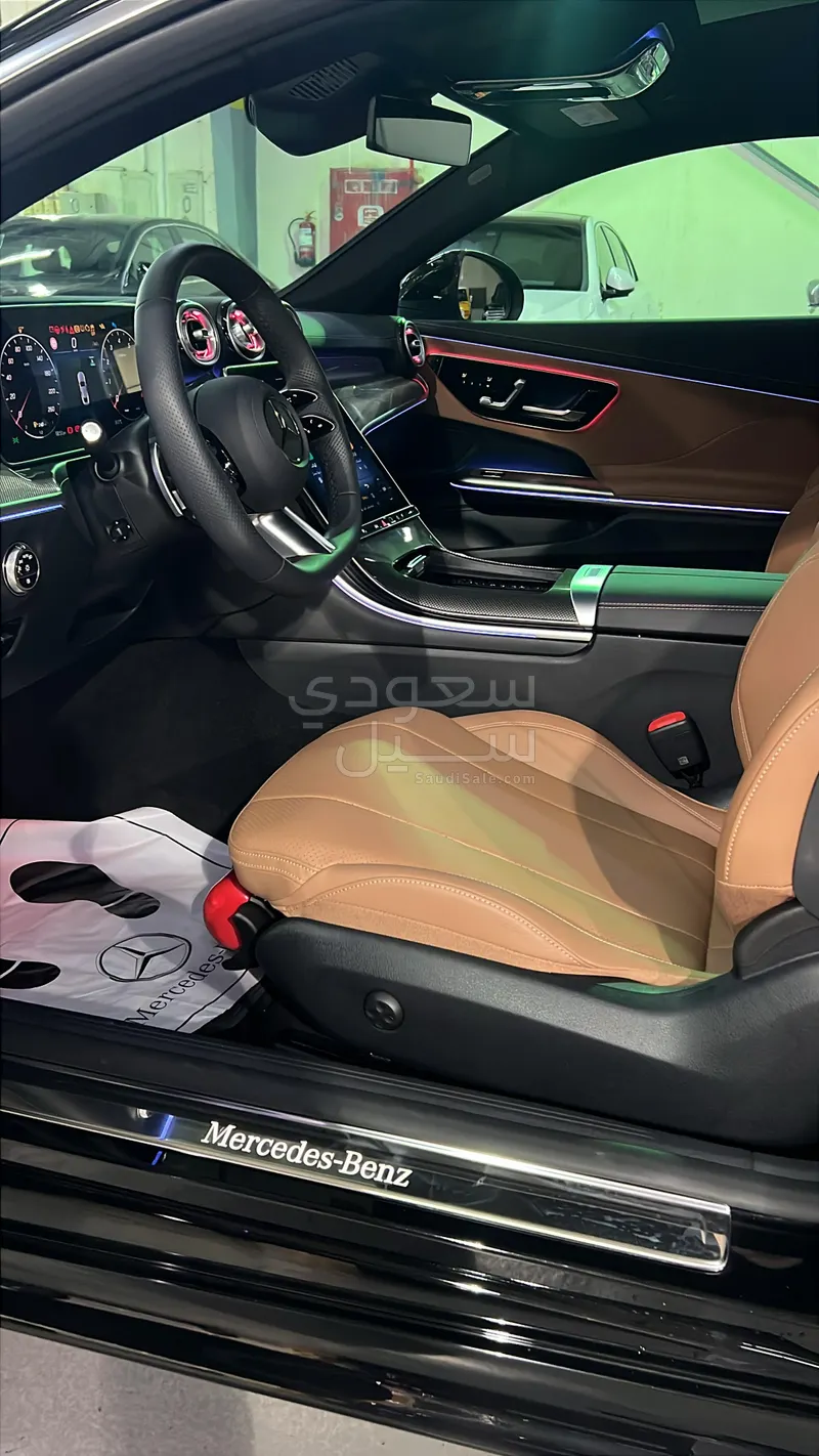 2025 مرسيدس - بنز سي إل إي 200