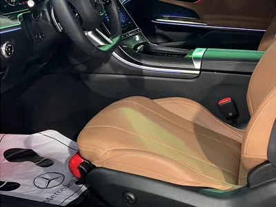 2025 مرسيدس - بنز سي إل إي 200