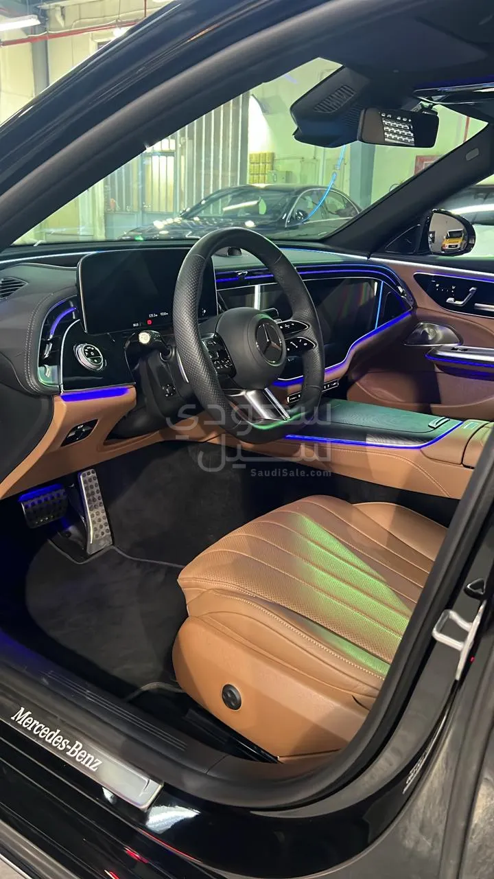 2025 مرسيدس - بنز إي 300