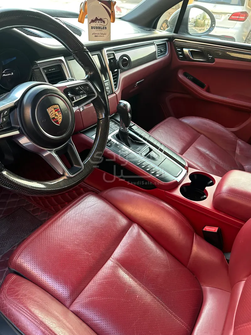 2015 بورش ماكان اس