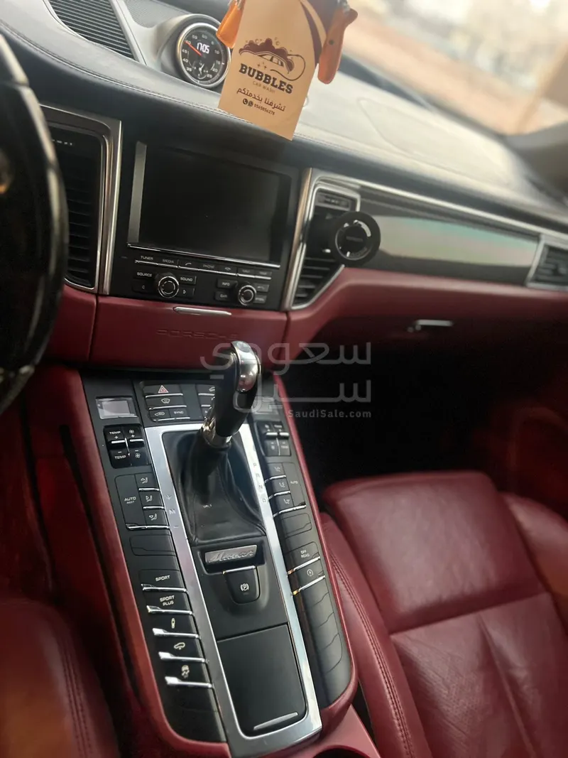 2015 بورش ماكان اس