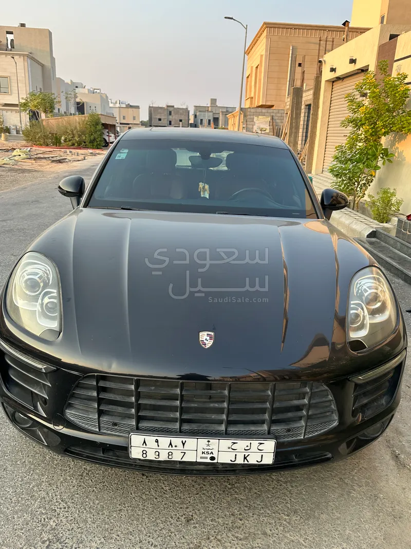 2015 بورش ماكان اس