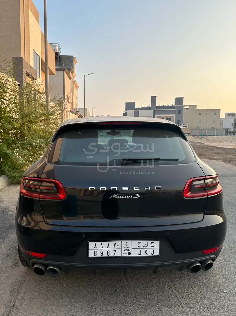 2015 بورش ماكان اس