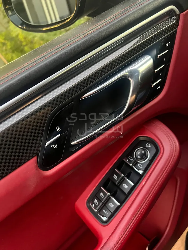 2015 بورش ماكان اس