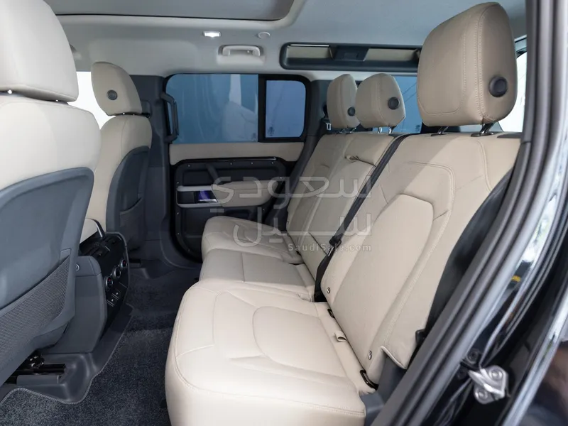 2023 لاند روفر ديفيندر اس اي