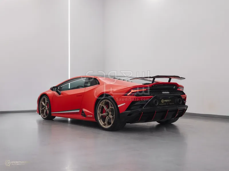 2021 لمبرجيني هوراكان ايفو