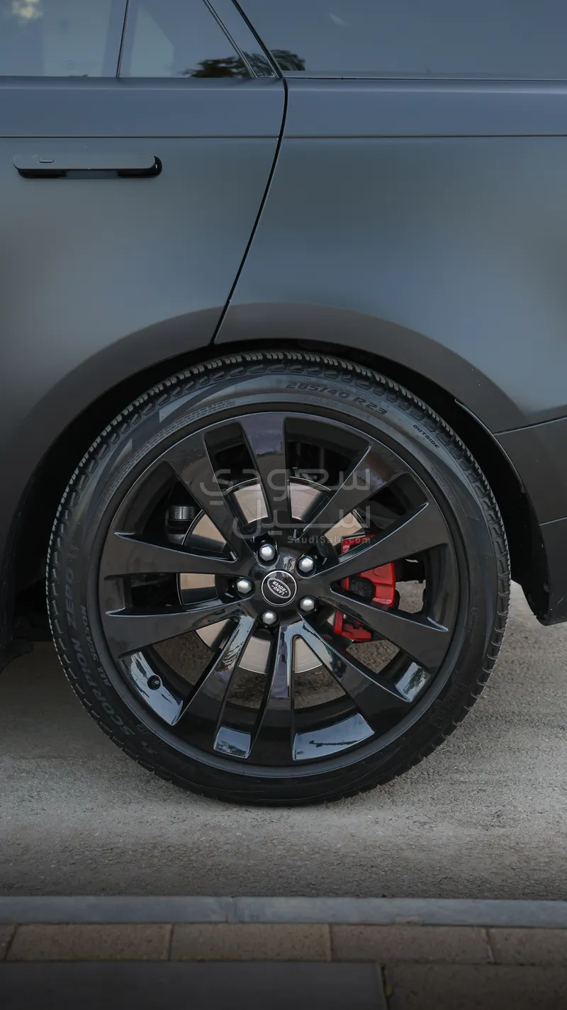 2023 لاند روفر رينج روفر سبورت اس اي