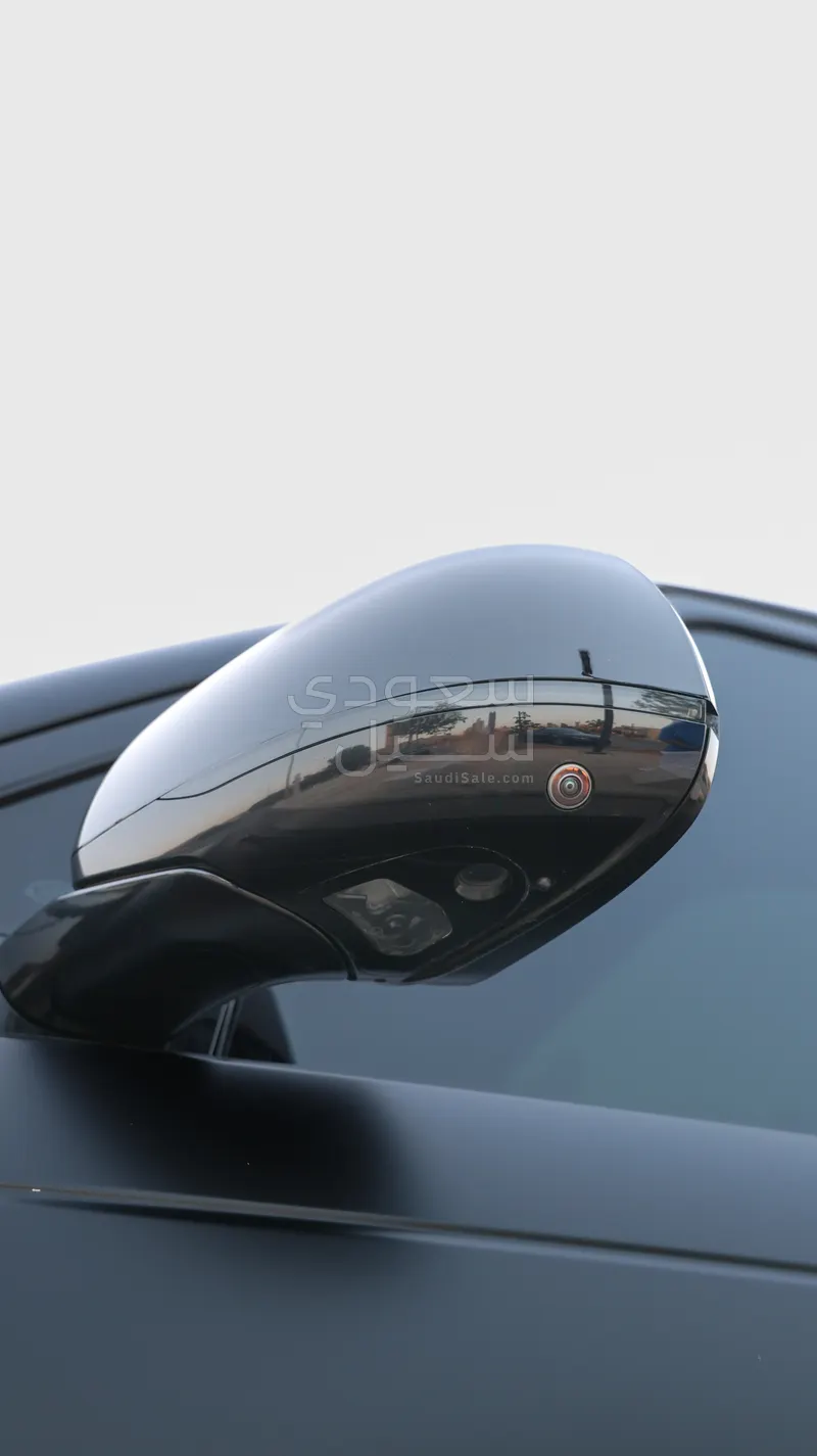 2023 لاند روفر رينج روفر سبورت اس اي