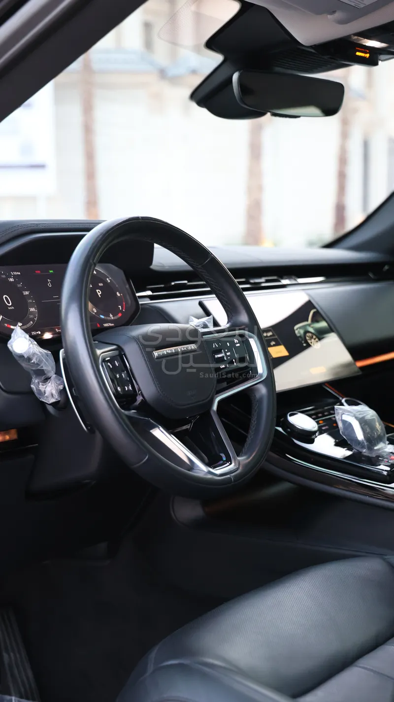 2023 لاند روفر رينج روفر سبورت اس اي