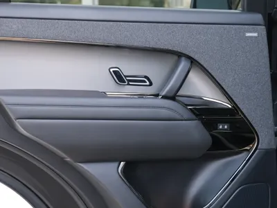 2023 لاند روفر رينج روفر سبورت اس اي