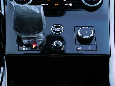 2023 لاند روفر رينج روفر سبورت اس اي