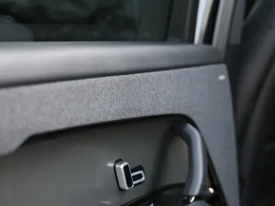 2023 لاند روفر رينج روفر سبورت اس اي