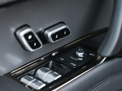 2023 لاند روفر رينج روفر سبورت اس اي