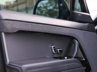 2023 لاند روفر رينج روفر سبورت اس اي