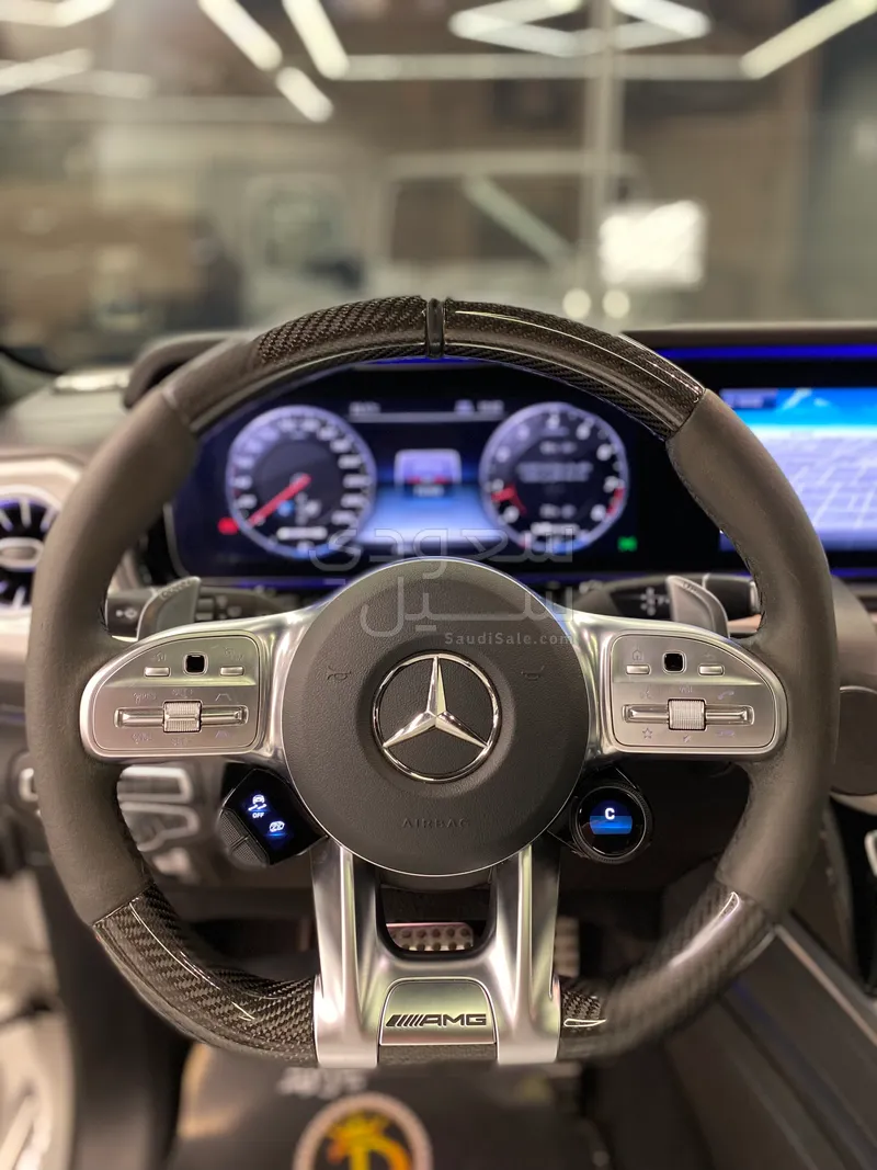 2022 مرسيدس - بنز جي 63 أي إم جي