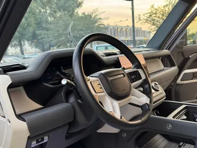 2023 لاند روفر ديفيندر اتش اس اي