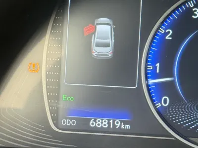 2019 لكزس إي إس 250