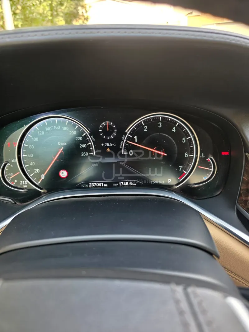 2016 بي ام دبليو الفئة السابعة 740أي