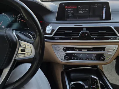 2016 بي ام دبليو الفئة السابعة 740أي